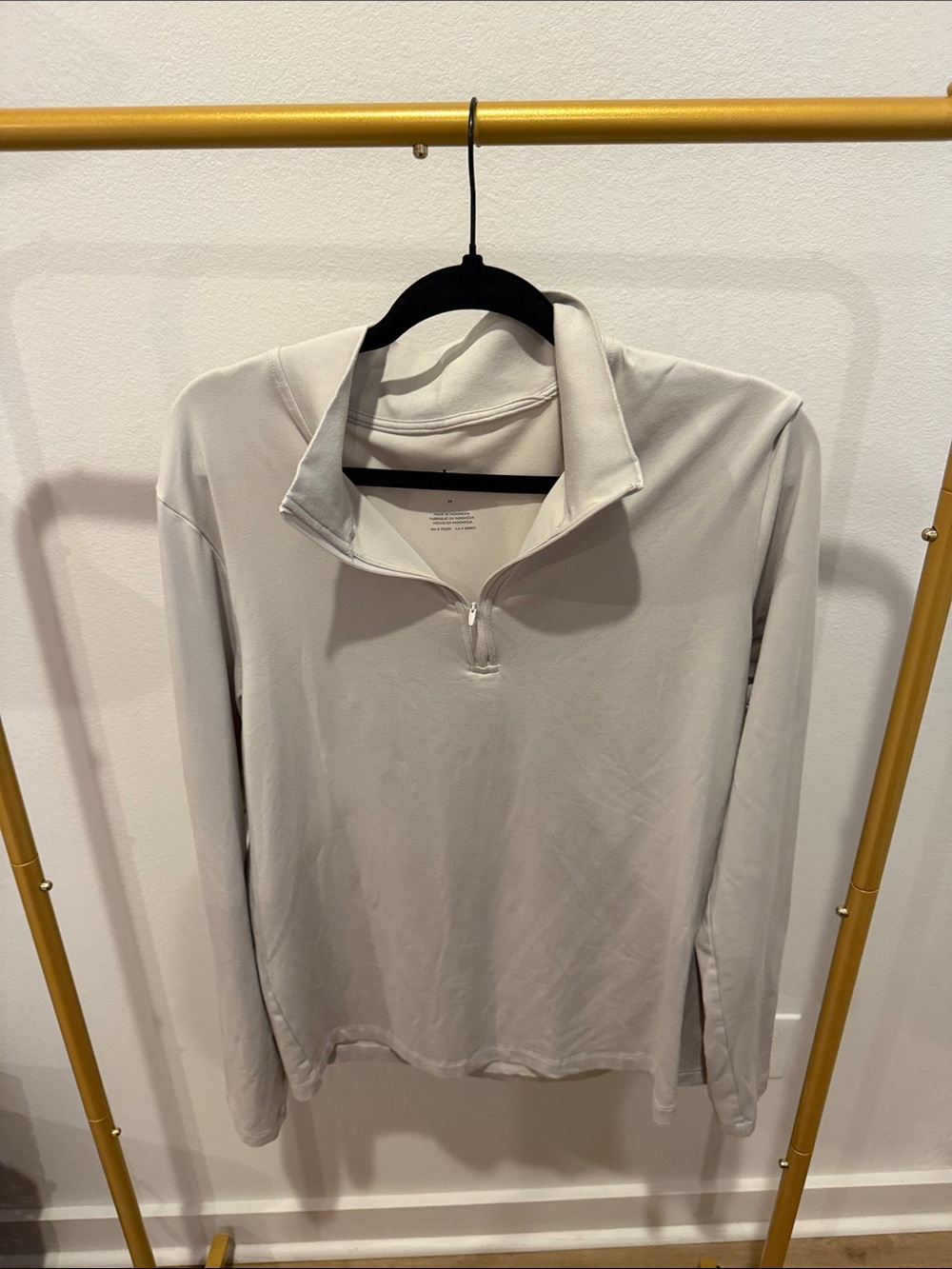 ALO Yoga Men’s Light Beige Quarter-Zip Long Sleeve